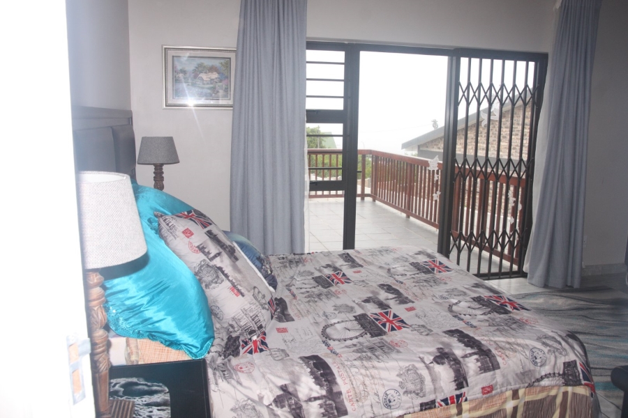 5 Bedroom Property for Sale in Dana Bay Western Cape